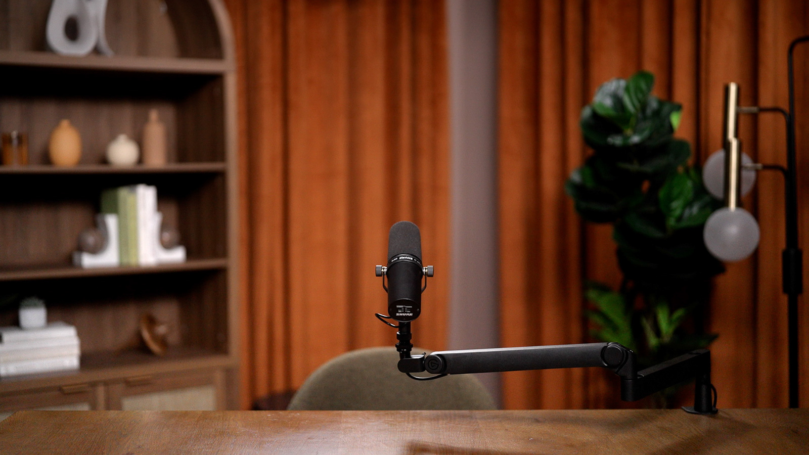 vizzcast-nyc-video-production-studio-podcast-single-seat-5